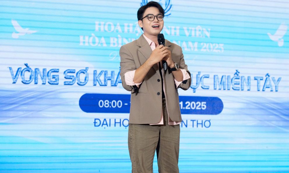 Đạo diễn Hải Triều: “Tiếng Anh là điểm cộng khi dự thi Hoa hậu Sinh viên Hòa bình Việt Nam”