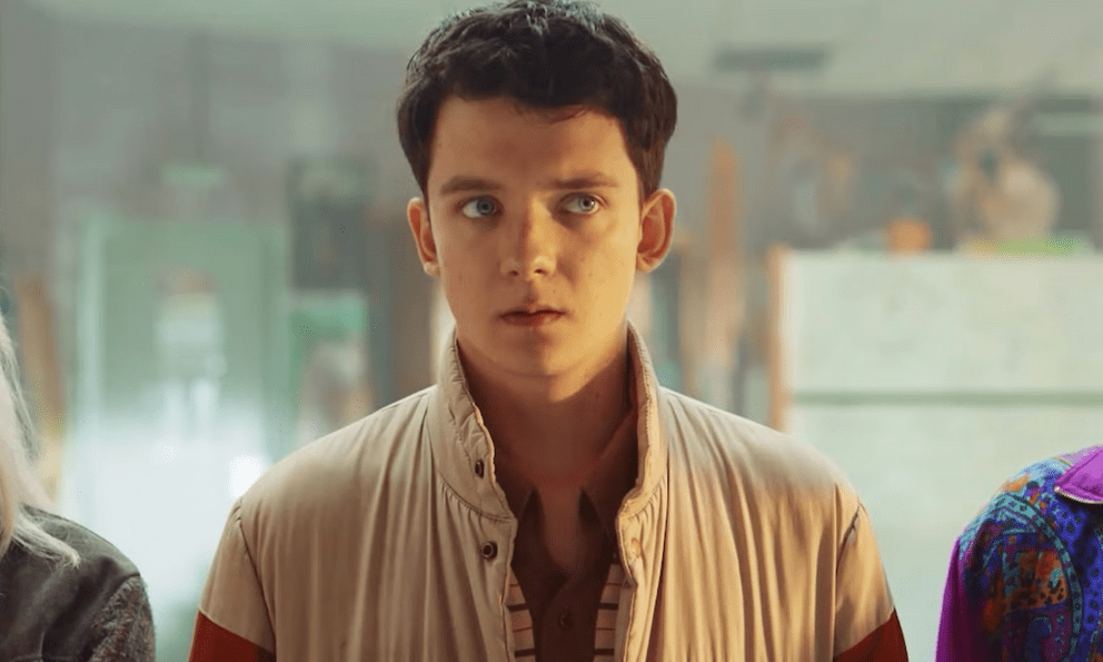 Xem phim Sex Education, tôi xấu hổ lắm: Chính tôi là người khiến gia đình căng thẳng, không nói chuyện tử tế với nhau cả chục năm trời!