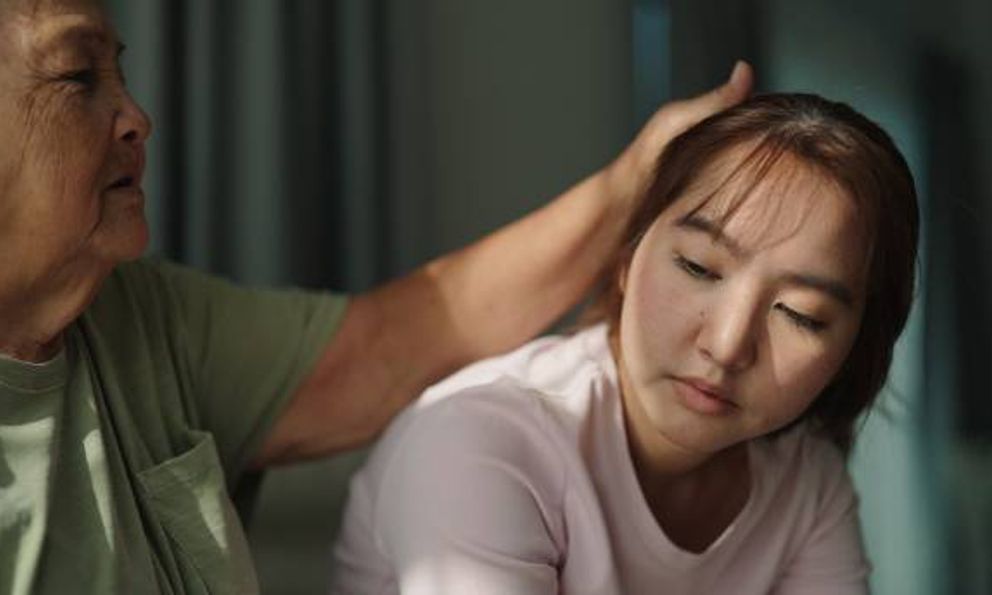 Đọc câu chuyện của vợ chồng công chức, tôi nghiệm ra: Muốn cuối đời không trắng tay, tránh ngay cách nuôi dạy con này