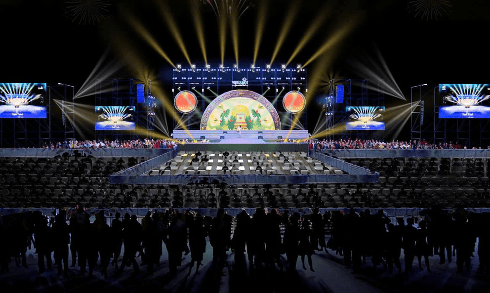 Bùi Công Nam tái ngộ Nguyễn Hùng trong đêm nhạc “Ngân vang khát vọng đại ngàn”