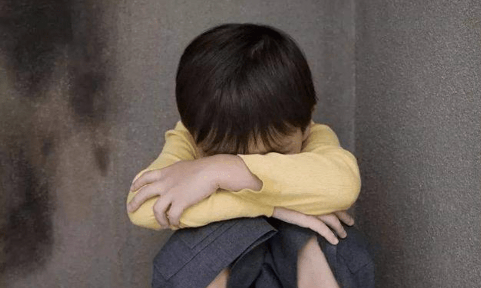 Sống cùng 4 kiểu người bố này thì đời con tối như hũ nút!