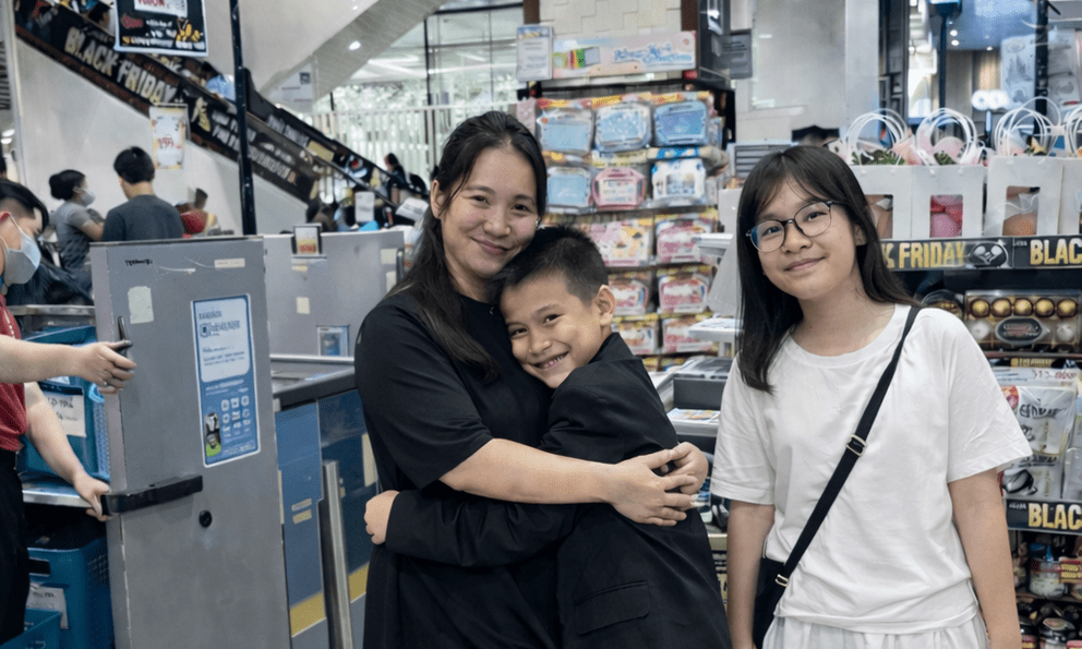 Bà mẹ TP.HCM đem 1 thứ cực ĐƠN GIẢN khi đi siêu thị: Ai ngờ con ngày càng hiểu tiền bạc, thay đổi cả cách sống!