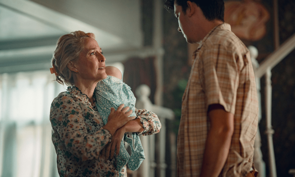 Nửa đêm xem phim Sex Education mà tôi ám ảnh: Giá như được nghe câu này sớm hơn thì đời tôi đã không có 10 năm đen tối!