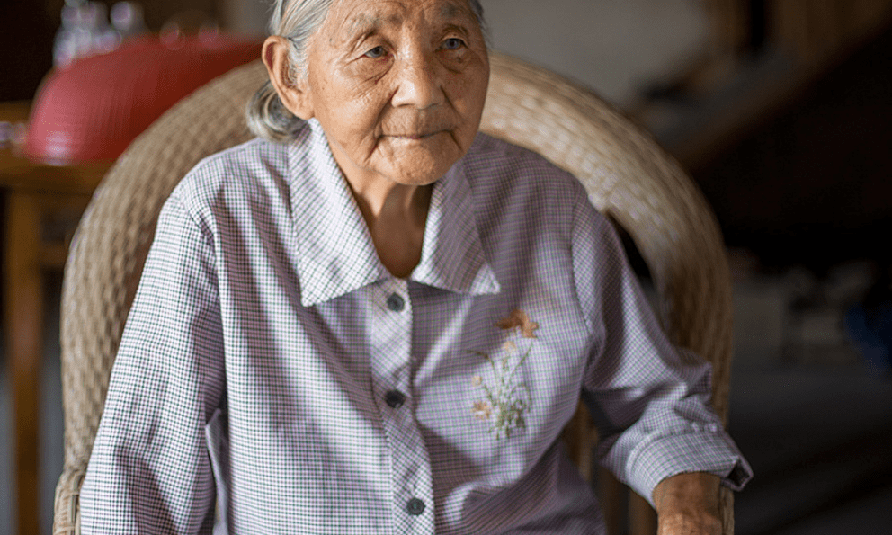 Sống đến tuổi 70 mới thấm: Con cái thực sự hiếu thuận đều sở hữu 3 đặc điểm này!