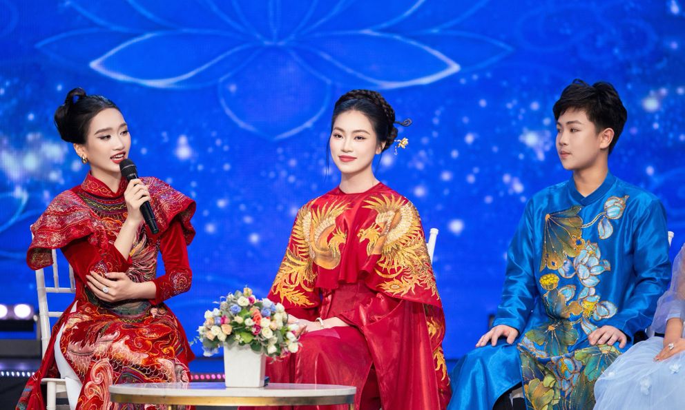 Hoa hậu Dương Trà Giang kiêu sa với áo dài Tết