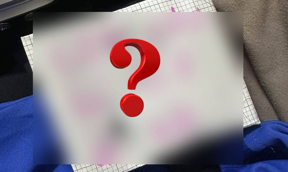 Mở vali, ông bố xúc động khi đọc 6 chữ con trai gửi: Cả gia tài của con trao cho bố 