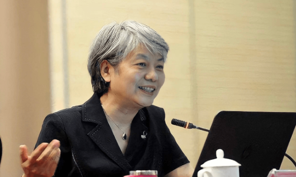 Giáo sư nổi tiếng nói thẳng: Thứ thật sự hủy hoại cuộc đời một đứa trẻ không phải là game, cũng không phải vì ham chơi, mà là…