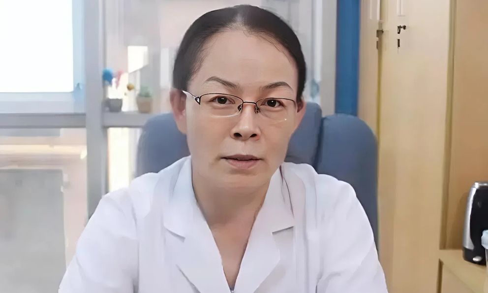 Cô gái 17 tuổi có thai, mẹ khẳng định con vẫn còn trong trắng: Câu nói của bác sĩ khiến bà ngã quỵ 