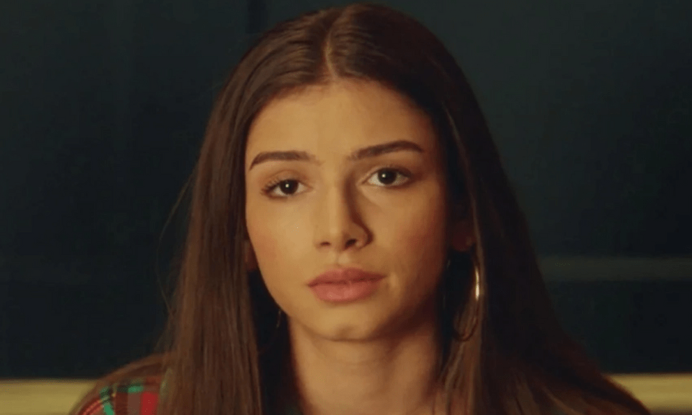 Xem phim Sex Education, tôi nhớ lại vụ việc chấn động xảy ra năm ngoái: Không ngờ con tôi và các bạn nó trưởng thành đến vậy!