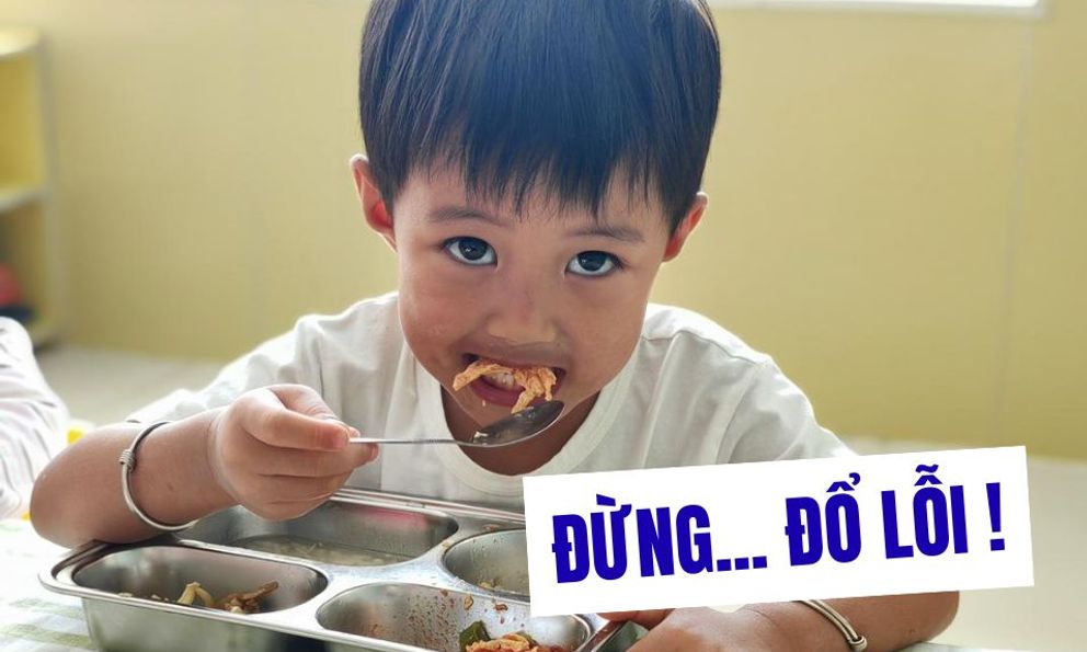 Xin nói thẳng: Không cha mẹ nào keo kiệt 5, 7 nghìn đồng để nhắm mắt chấp nhận con ăn đồ bẩn, đừng ĐỔ LỖI!
