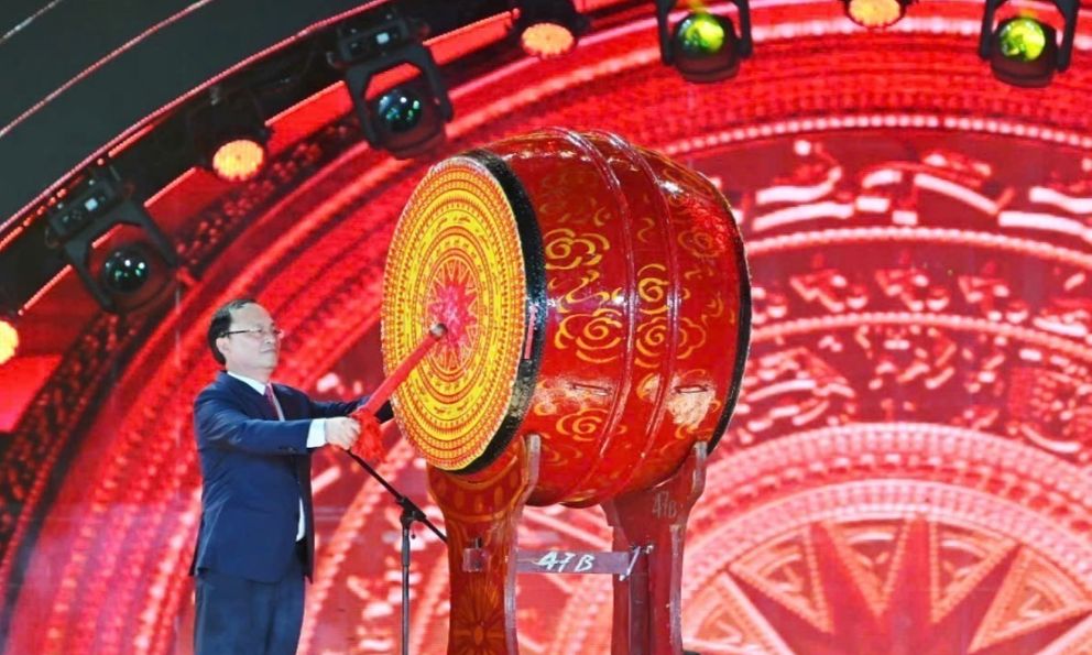 Hồi trống mở màn lễ khai mạc Liên hoan Phát thanh toàn quốc lần thứ XVII