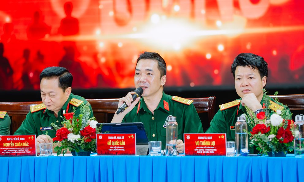 Hương Tràm, Hoàng Hải cùng dàn sao 