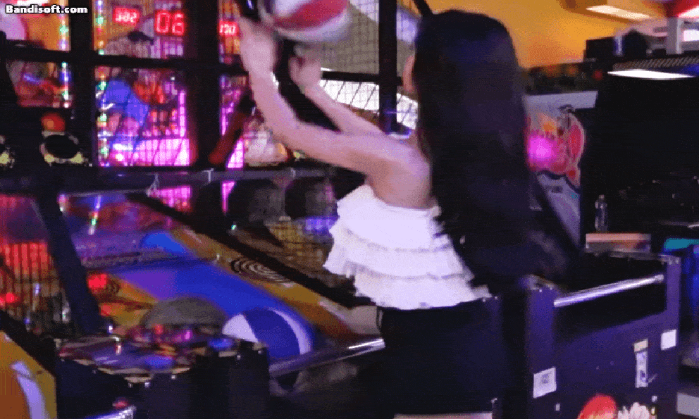 Đây đích thị là mỹ nhân đẹp nhất Bóng Ma Hạnh Phúc, 18 tuổi nhan sắc sánh ngang Lưu Diệc Phi - Triệu Lộ Tư