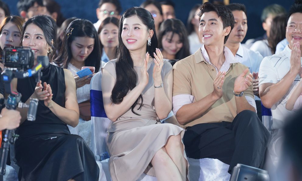 Vợ chồng Bình An - Phương Nga 