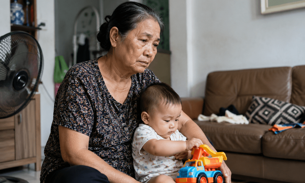 Bà ngoại than vãn: 