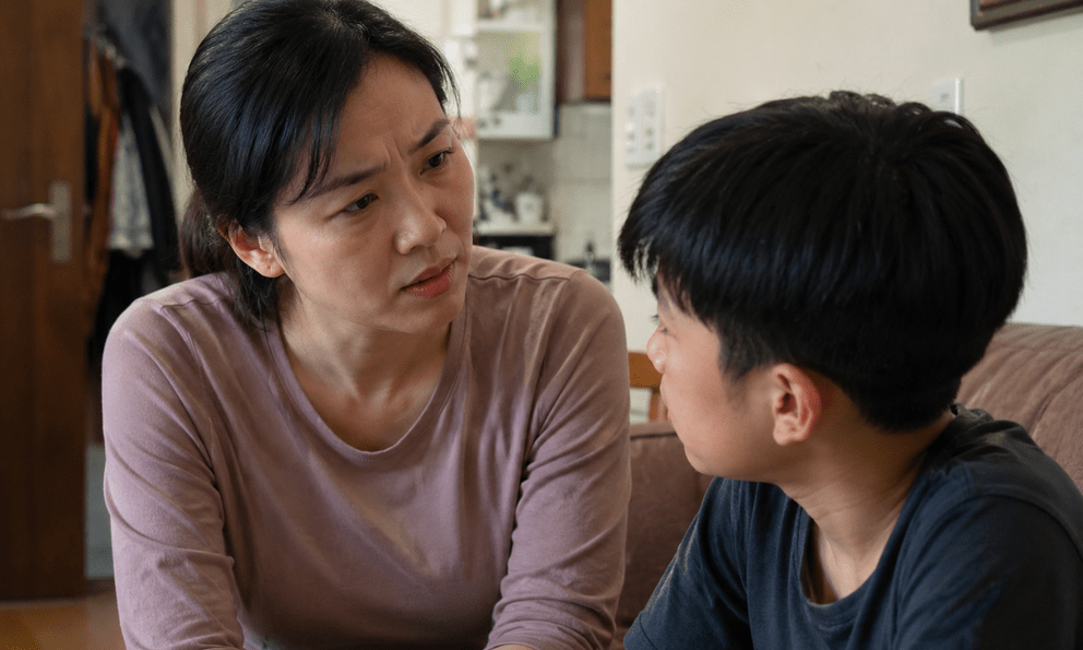Cảnh báo từ khoa học não bộ: 3 câu nói của cha mẹ đang âm thầm 