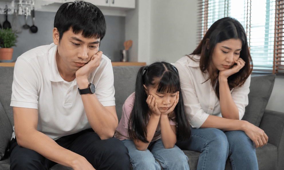 Một gia đình đáng sợ nhất không phải là cãi vã, mà là chỉ có một người liên tục làm điều này
