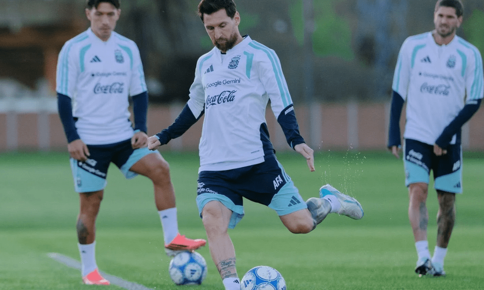Trận chia tay Lionel Messi bất ngờ vướng tranh cãi trước giờ bóng lăn 