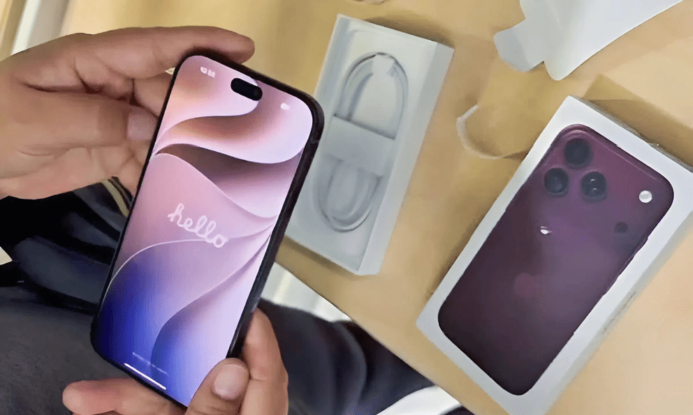 Vì sao iPhone tại Việt Nam phải bóc seal, kích hoạt ngay khi mua?