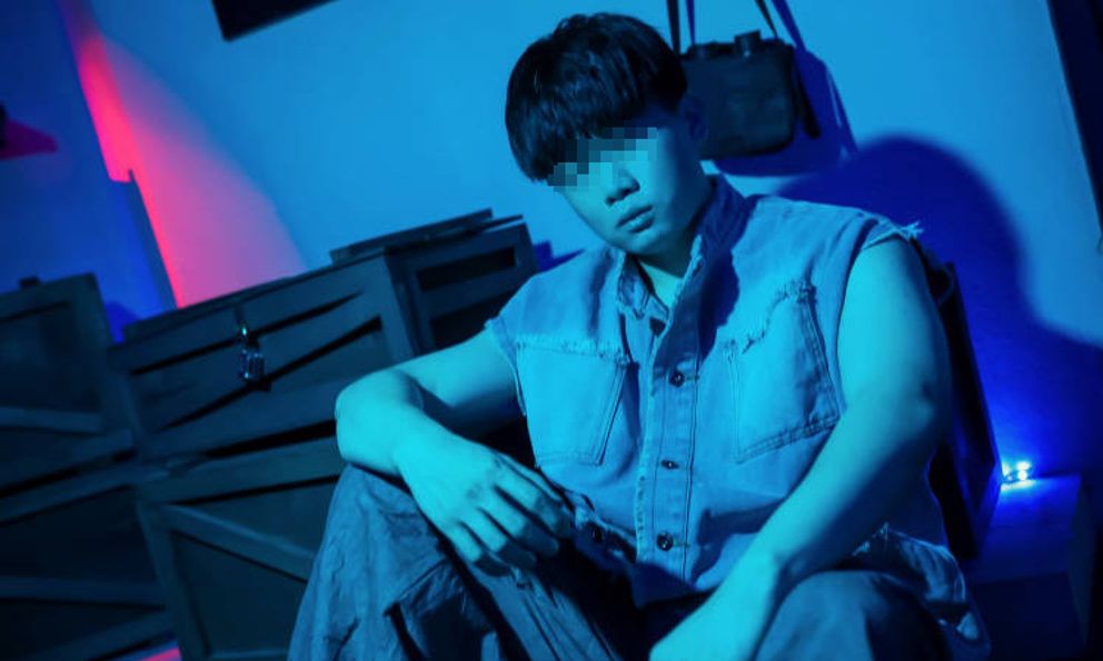 Quen bạn gái qua mạng, nam game thủ bị lừa mất 700 triệu, uất hận làm hành động dại dột