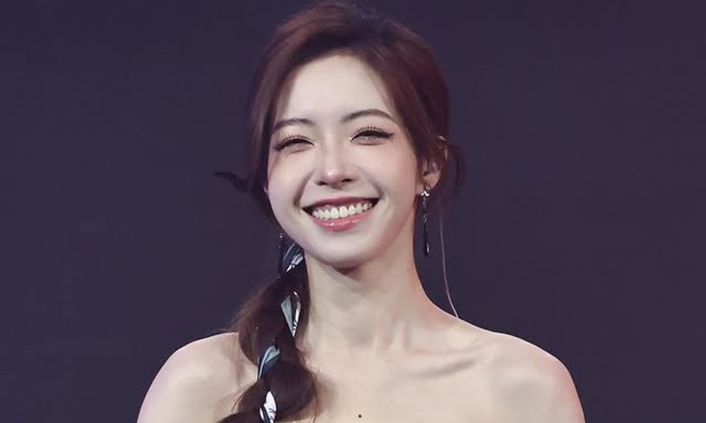 Nữ caster nổi tiếng của LPL bất ngờ đăng post dung tục lên MXH, vội thanh minh nhưng quá trễ