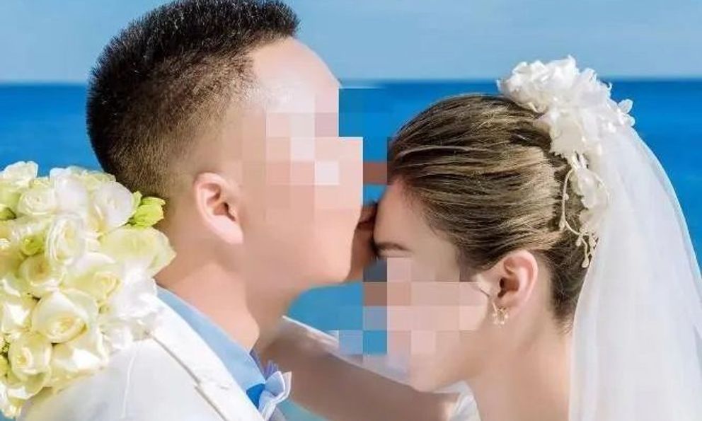 Vừa cưới, người phụ nữ bị “tương tác” đến mù mắt chỉ vì không nạp game cho chồng…