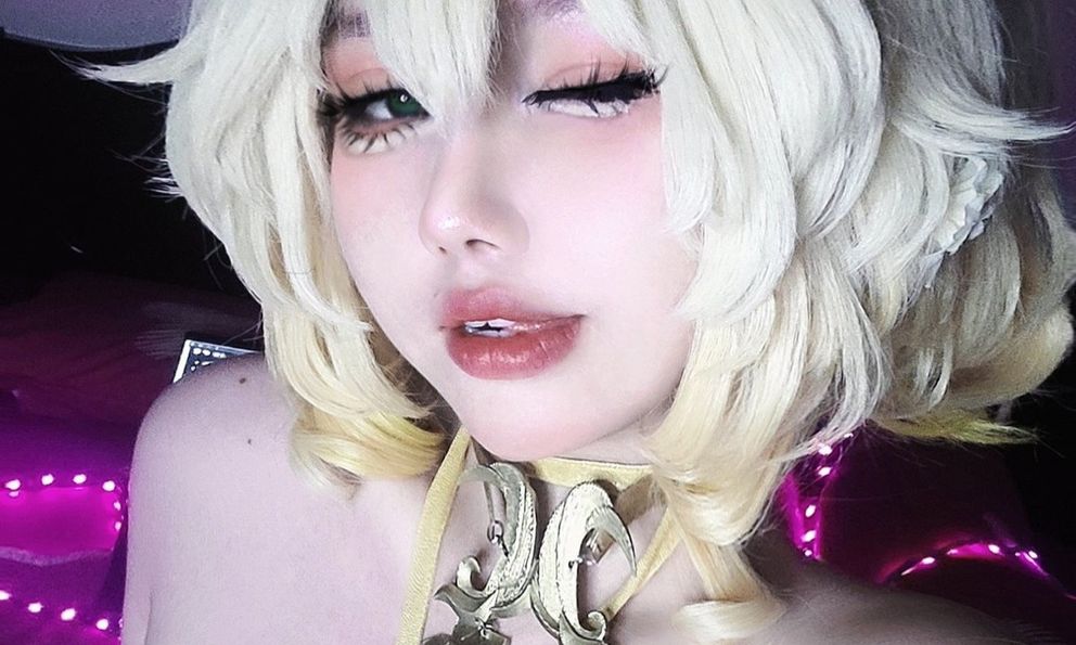 Đam mê cosplay gợi cảm, cô gái bị anti đặt điều và màn 