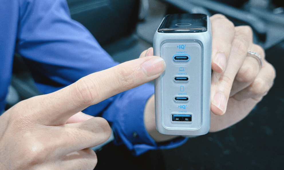 Trên tay Anker Zolo A2697 140W - trợ thủ đắc lực cho hàng triệu anh em game thủ “chiến game” mùa hè này