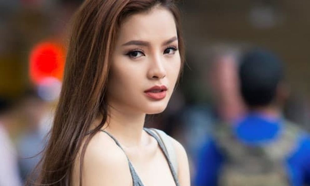 Phương Trinh Jolie diện bikini khoe cơ bụng số 11 