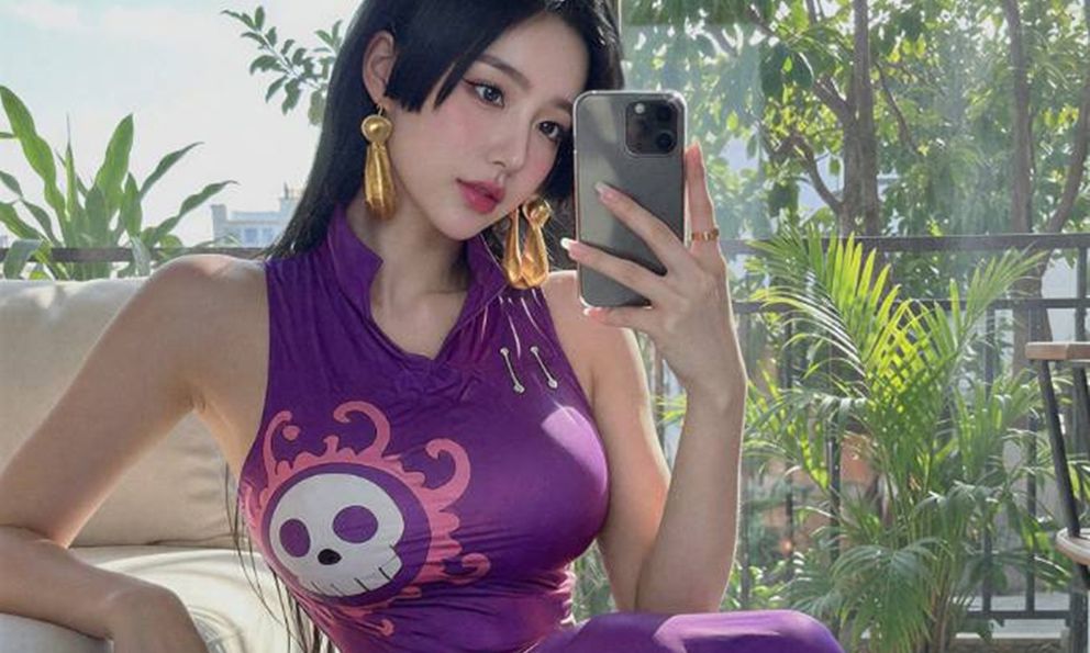 Cosplay Boa Hancock trong One Piece, nữ coser khiến anh em u mê vì quá giống nguyên tác