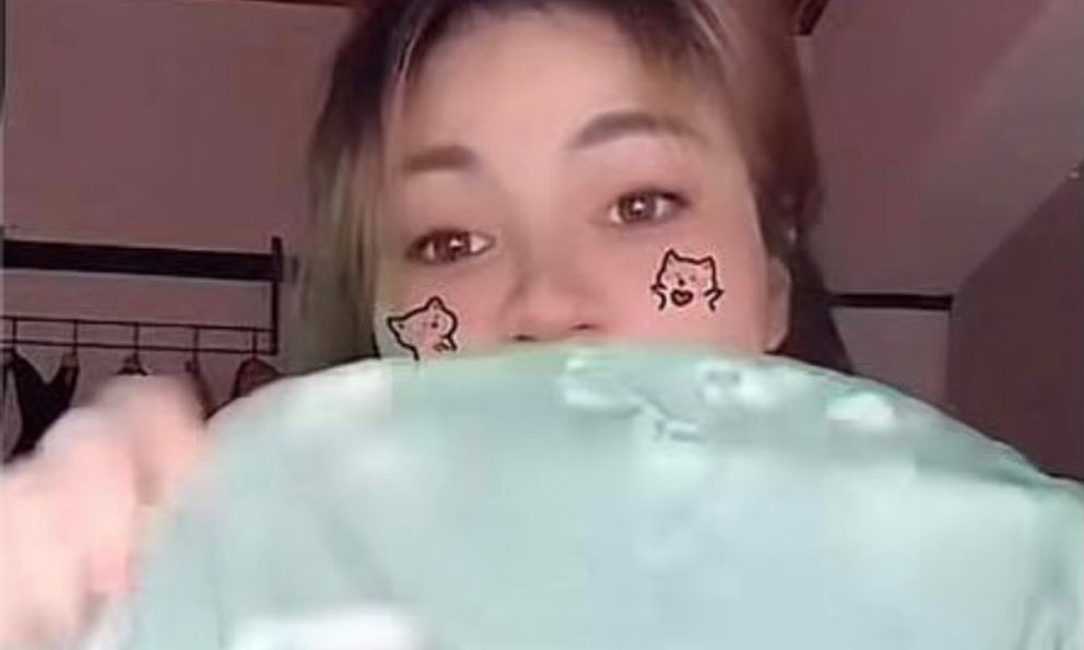 Đứng hình màn livestream sử dụng chất cấm câu view và pha vạch áo 18+ cực sốc