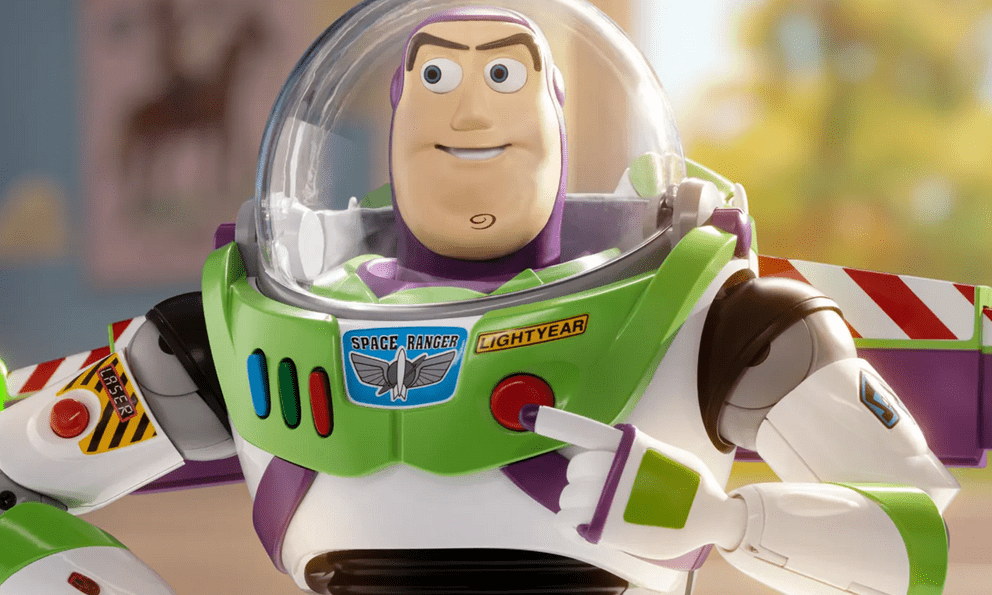 Sau 31 năm chờ đợi, Toy Story 5 cuối cùng đã thực hiện lời hứa lịch sử của Buzz Lightyear
