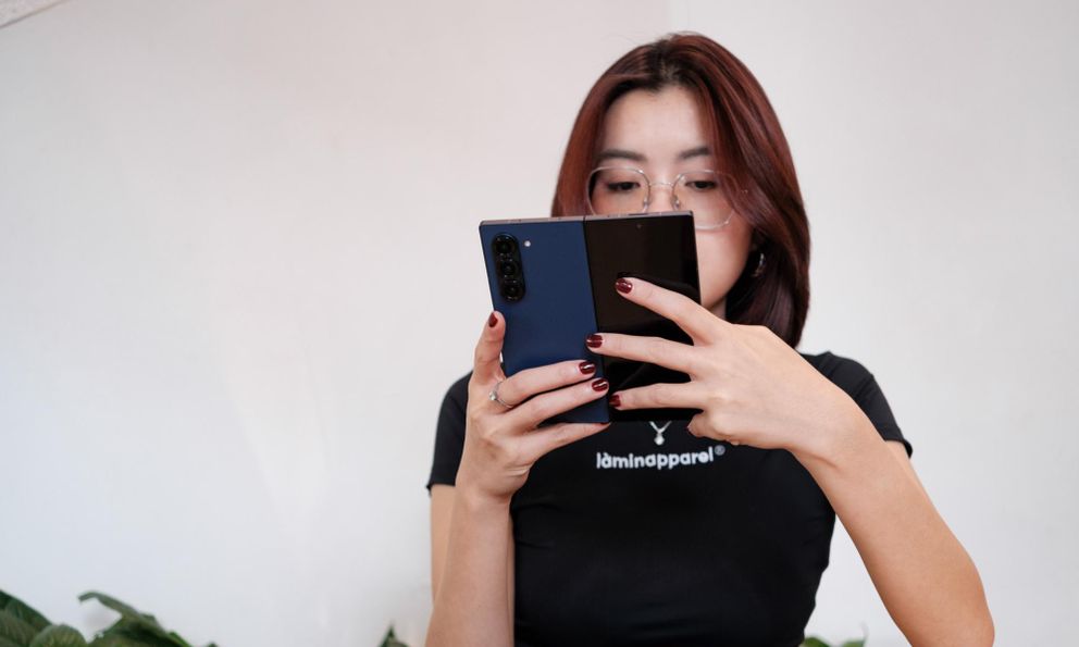 GenZ dùng trợ lý AI trên Galaxy Z Fold6