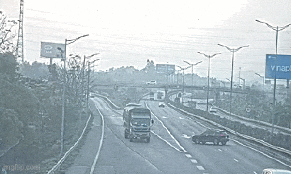 Trần tình bất ngờ của tài xế đi ngược chiều cao tốc Nội Bài - Lào Cai bị phạt 35 triệu đồng: Không hiểu sao lại lái ô tô đi như thế