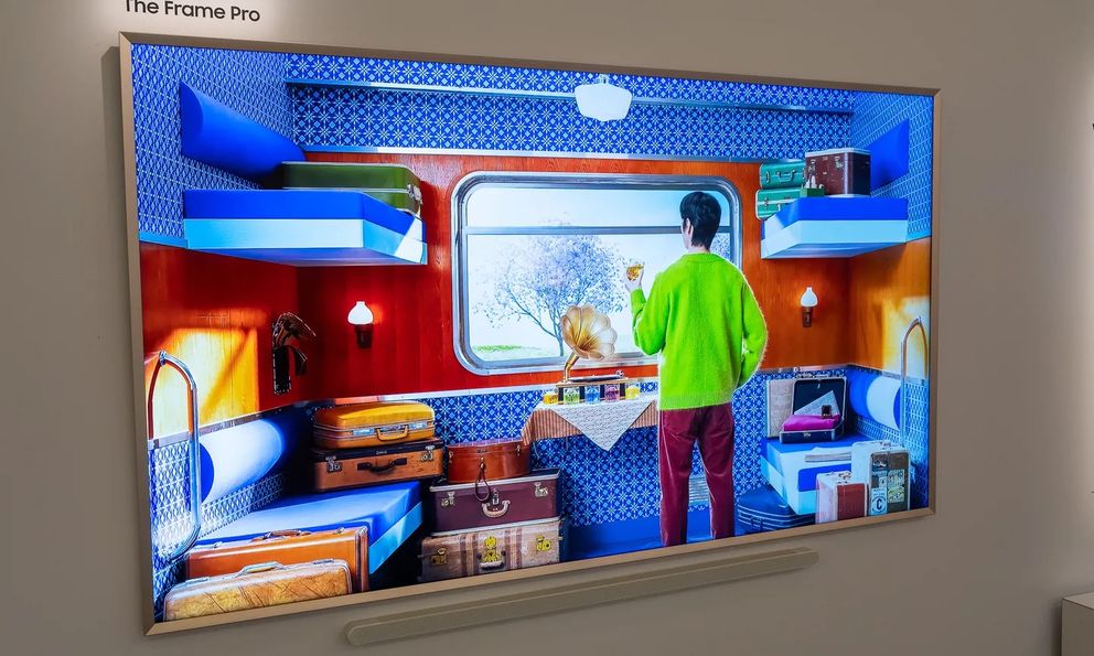 Tivi khung tranh của Samsung nâng cấp khủng, xóa tan định kiến về TV chỉ để xem