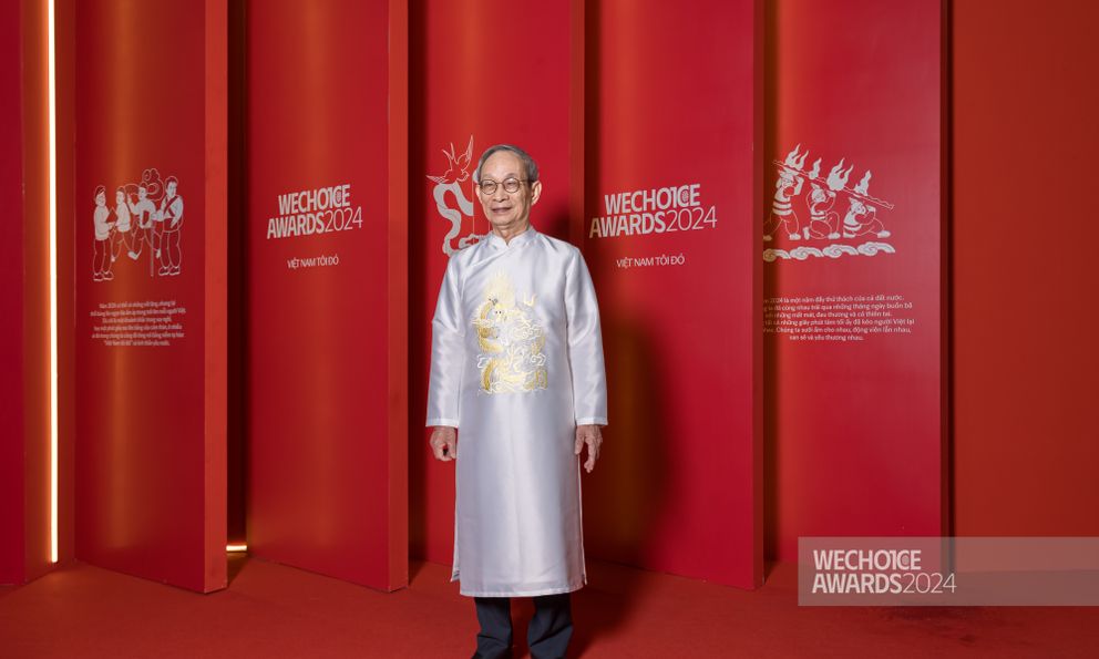 Các nhân vật truyền cảm hứng của WeChoice Awards 2024 xuất hiện bình dị trên thảm đỏ: 