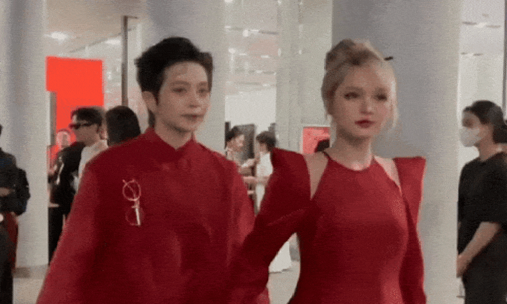 20 giây gói trọn cảnh chưa từng thấy của Gil Lê và Xoài Non: 