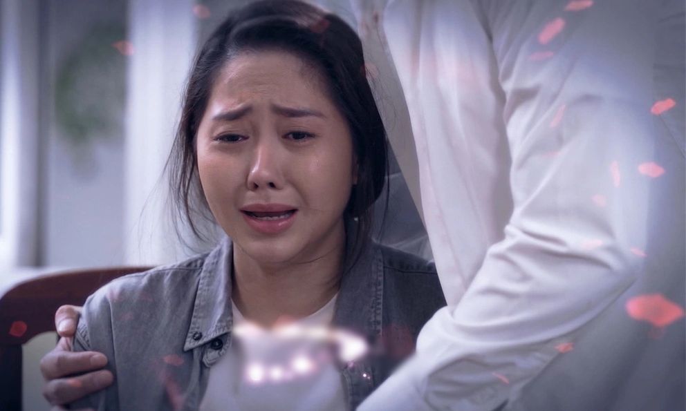 Tiết kiệm được 500 triệu, đến gần Tết chồng lấy sạch, dọa ly hôn thì anh ấy mở clip cho xem: Hoá ra, tôi mới là người phải xin lỗi