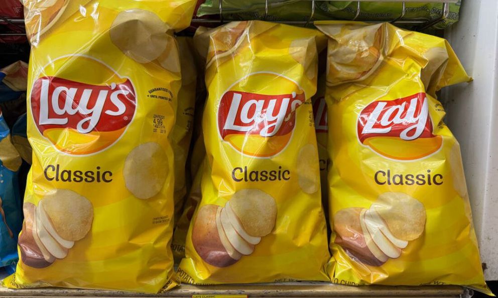 Mỹ thu hồi khẩn cấp hơn 6.000 gói snack khoai tây Lay’s