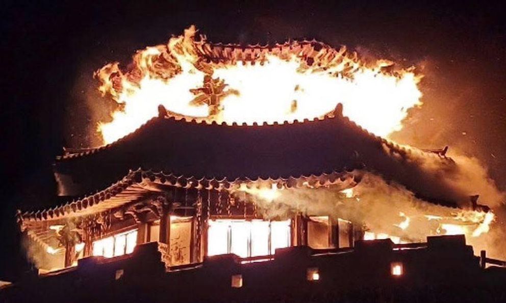 Công trình nổi tiếng trên đỉnh 