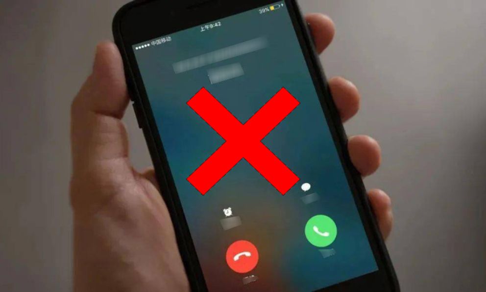 Nghe điện thoại thấy dấu hiệu này, tuyệt đối đừng trả lời, hãy tắt máy ngay!