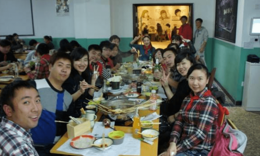 Đi họp lớp, 1 người kiên quyết không trả tiền, 15 ngày sau, sự thật được hé lộ khiến ai cũng sửng sốt: Cái kết không ngờ đến!