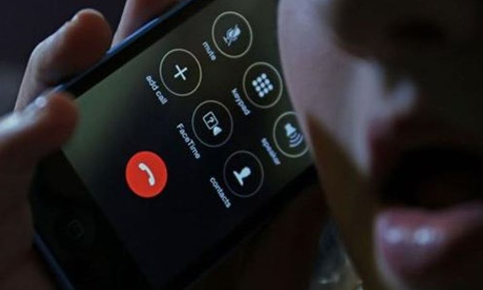 Thanh niên sinh năm 2003 ở Hà Nội mất trắng 50 triệu đồng trong tài khoản sau khi nghe một cuộc gọi