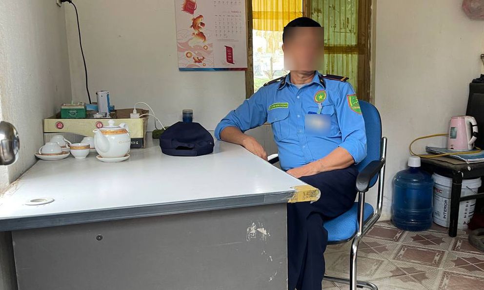 Bảo vệ kể lại giây phút đối mặt với nghi phạm cướp ngân hàng ở Hà Nội: Ban đầu đối tượng không có biểu hiện gì bất thường