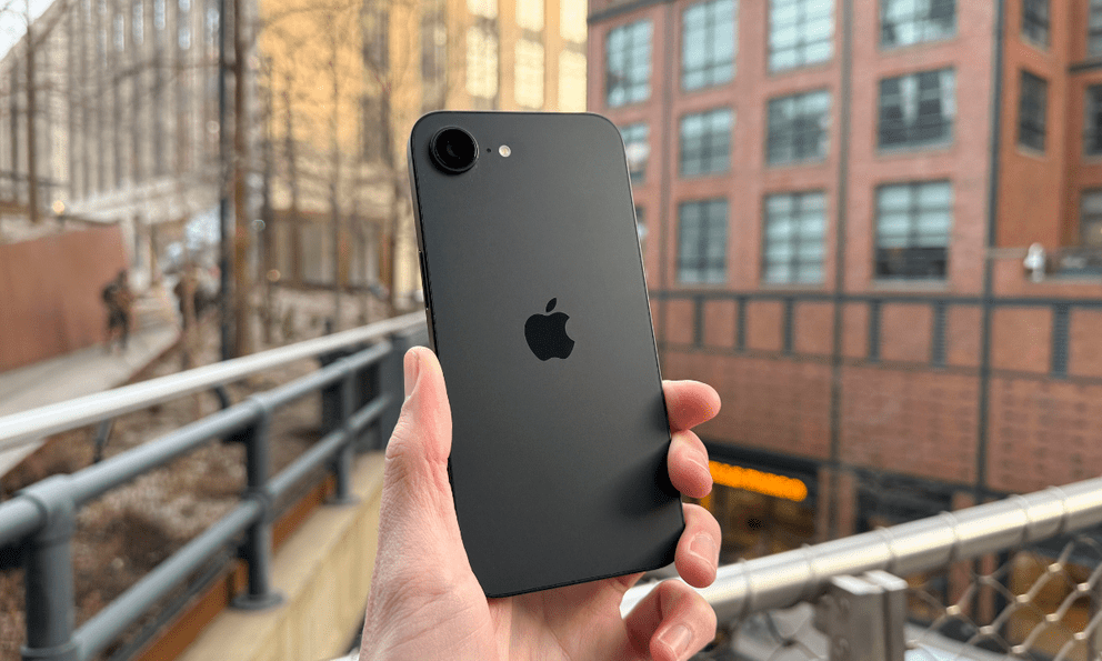 Apple thay đổi, sẽ bán iPhone giá rẻ đều đặn mỗi năm?