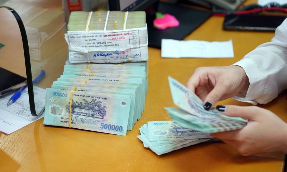 Kêu gọi ủng hộ các hoàn cảnh nghèo khó bằng tài khoản cá nhân có vi phạm pháp luật không?