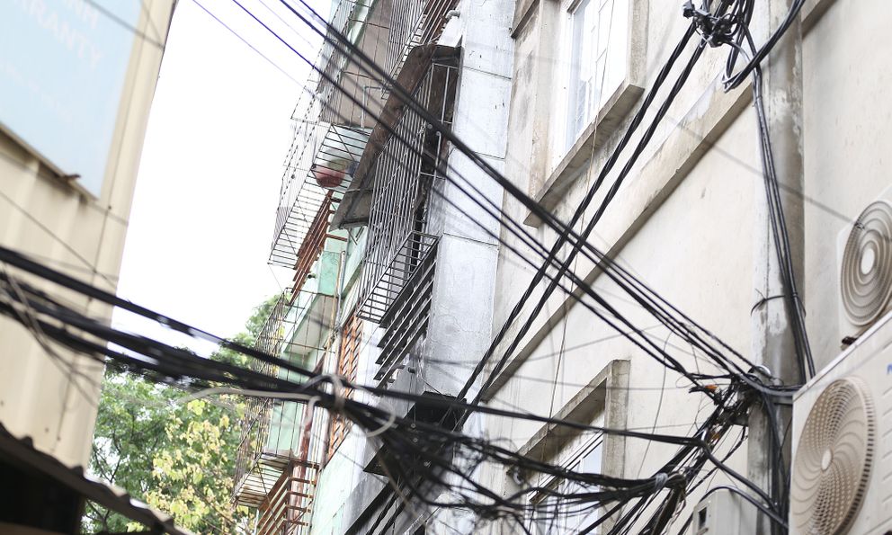 Vụ cháy nhà khiến 3 người chết ở Hà Nội: Người dân không thể tiếp cận vào cứu người vì 1 chi tiết đau lòng