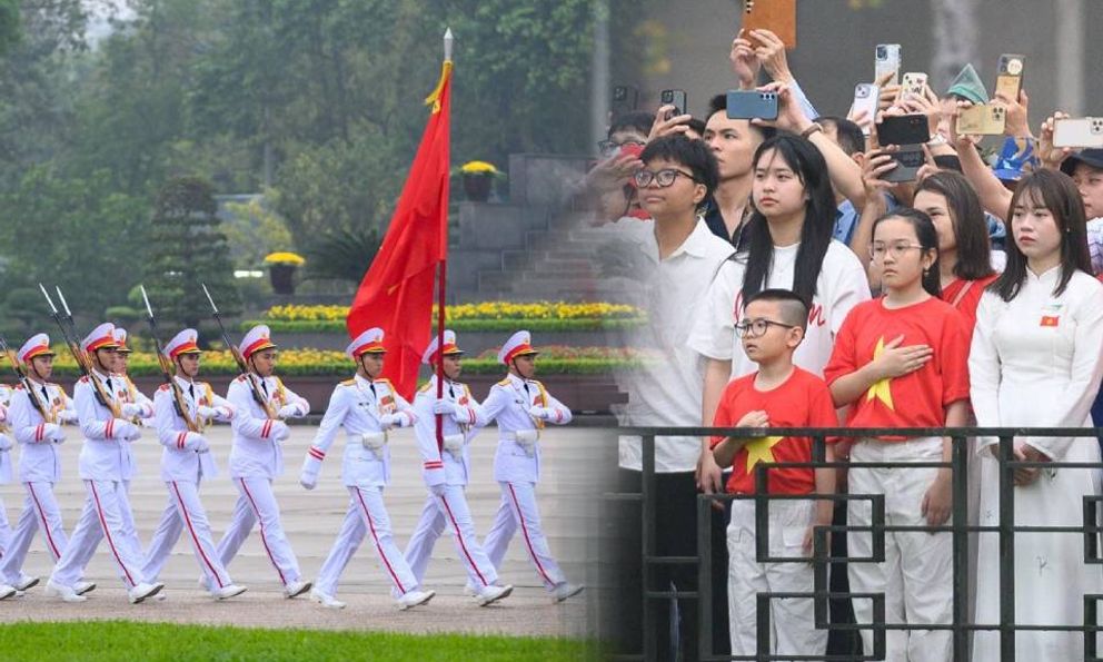 Lễ chào cờ xúc động tại Quảng trường Ba Đình sáng 30/4: “Hôm nay thật đặc biệt”