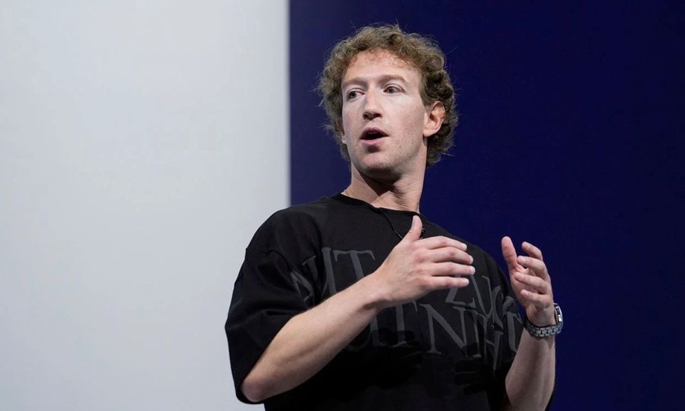 “Chúng tôi bị bóp nghẹt”: Mark Zuckerberg kể lại nguồn gốc 