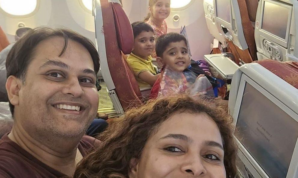 Bức ảnh gia đình 5 người đầy ám ảnh trên chuyến bay Air India định mệnh: 